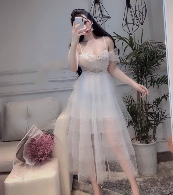 ẢNH &amp; VIDEO THẬT 10000%  Đầm xoè rớt vai tầng kết đá