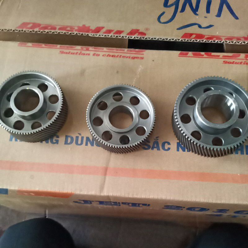 nhông máy xe đạp điện trợ lực bằng thép