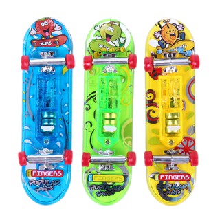 MYHOMEVER 2XMini Skateboard Toys Finger Board Boy Kids Children Gifts