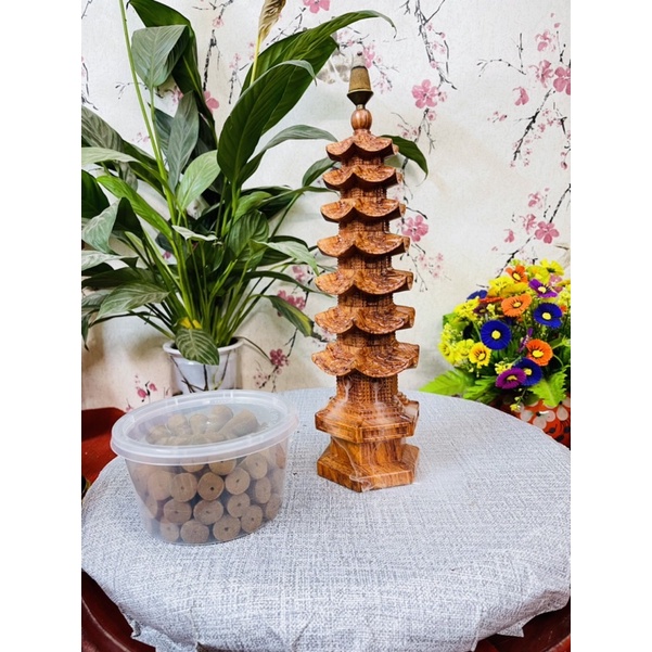 Tháp xông trầm gỗ hương