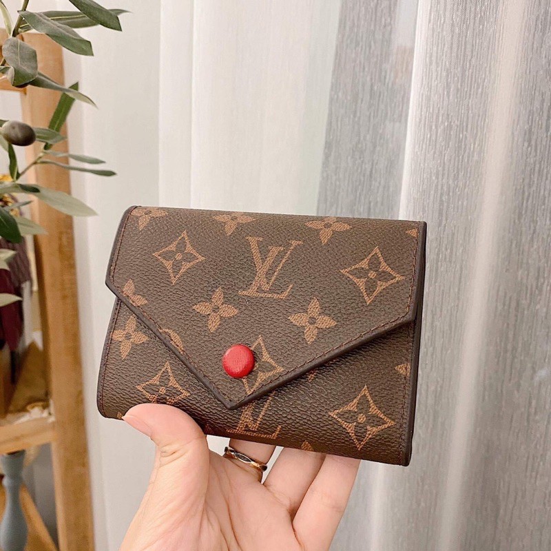 (Full box, ảnh thật) Ví Ngắn Cúc Bấm Hoạ Tiết L•V