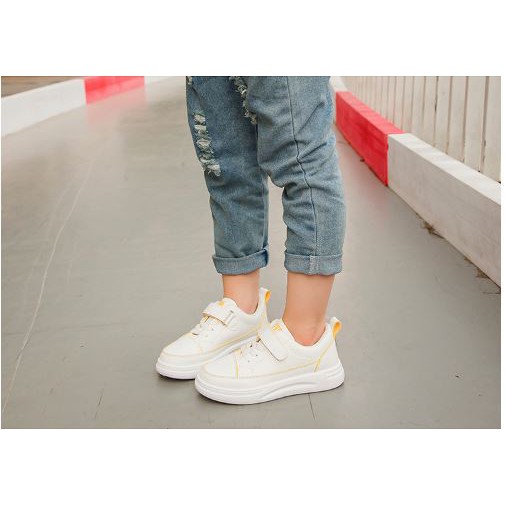 Giày Sneaker trắng trẻ em tiểu học cao cấp đế êm chân da Pu mềm CG21
