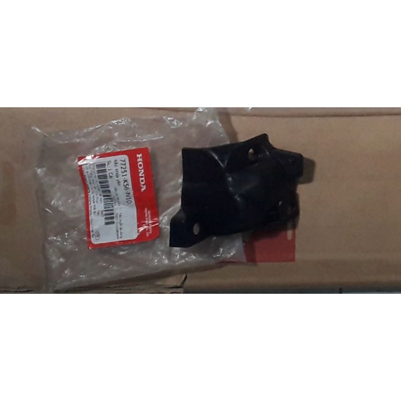 Lót gầm  bánh xe sau winner v1