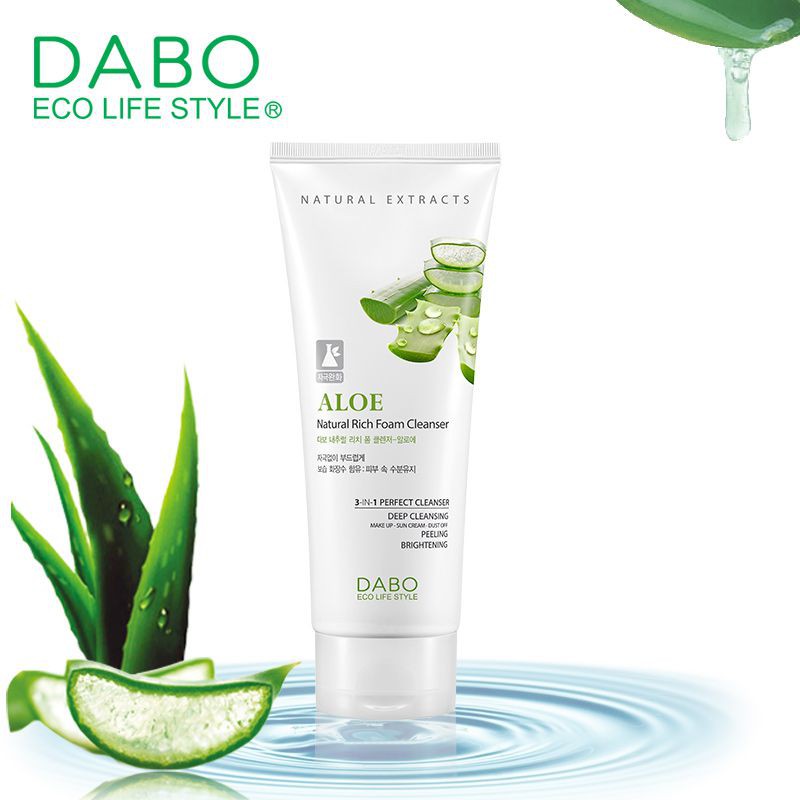 Sữa rửa mặt lô hội dưỡng ẩm Dabo Aloe 3IN1 Hàn quốc 180ml/Hộp Và 1 gói tẩy da chết Beauskin Apple 3ml/gói