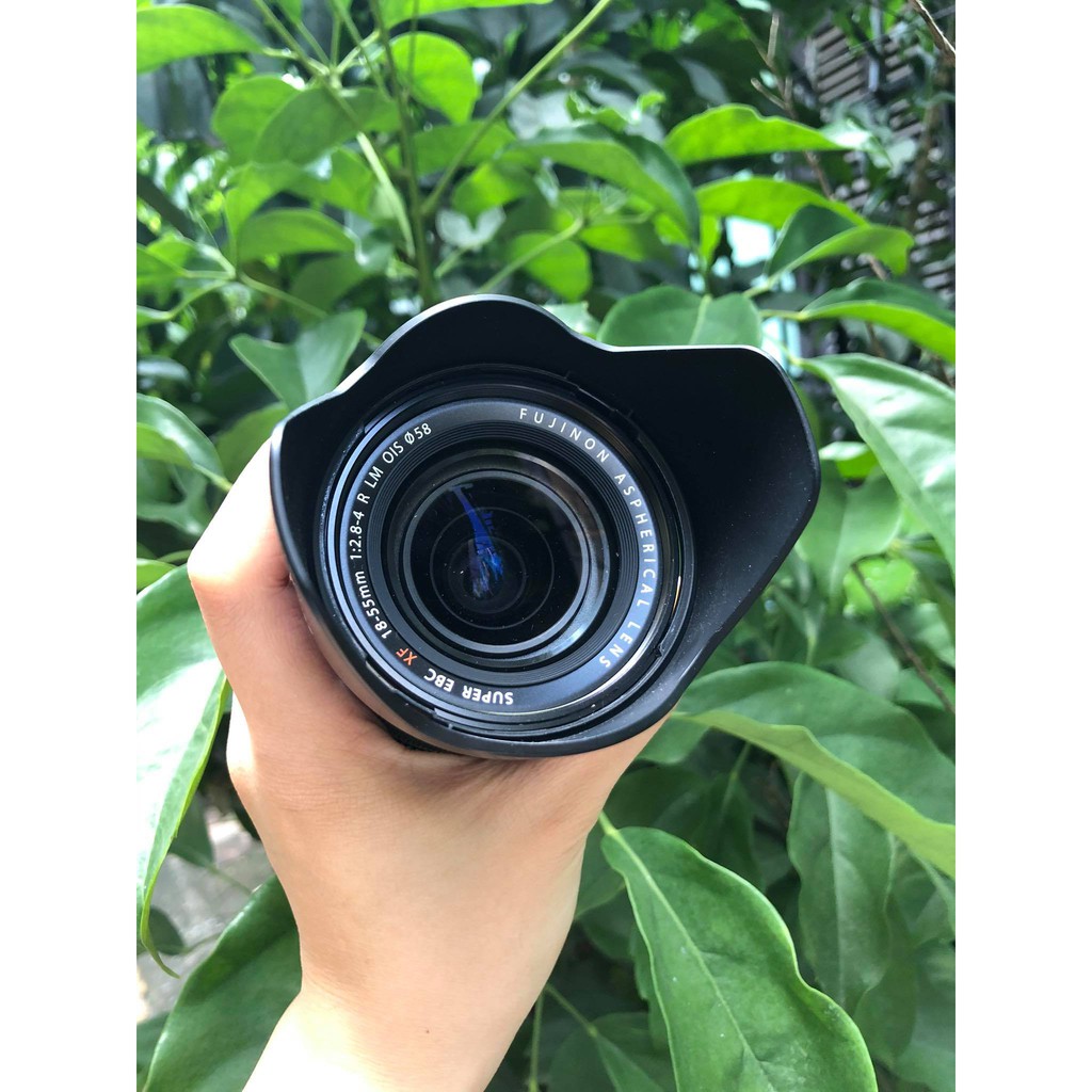 Ống Kính Fujifilm XF 18-55mm F2.8-4 R LM OIS kèm hood