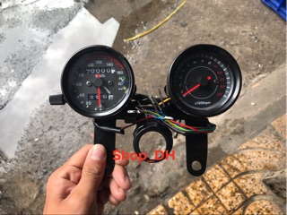 Base bắt đồng hồ