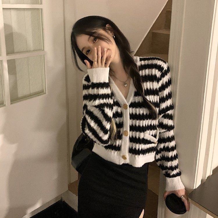 Áo khoác cardigan BH dệt kim tay dài kẻ sọc kiểu vintage Hàn Quốc thời trang 2022 cho nữ