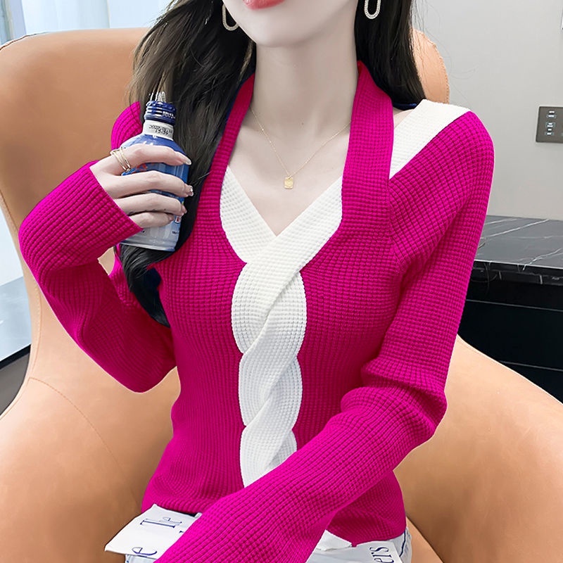 Minority color sweater for women in the autumn and winter of 2022, a new foreign-style shoulder-exposed long-sleeved sweater