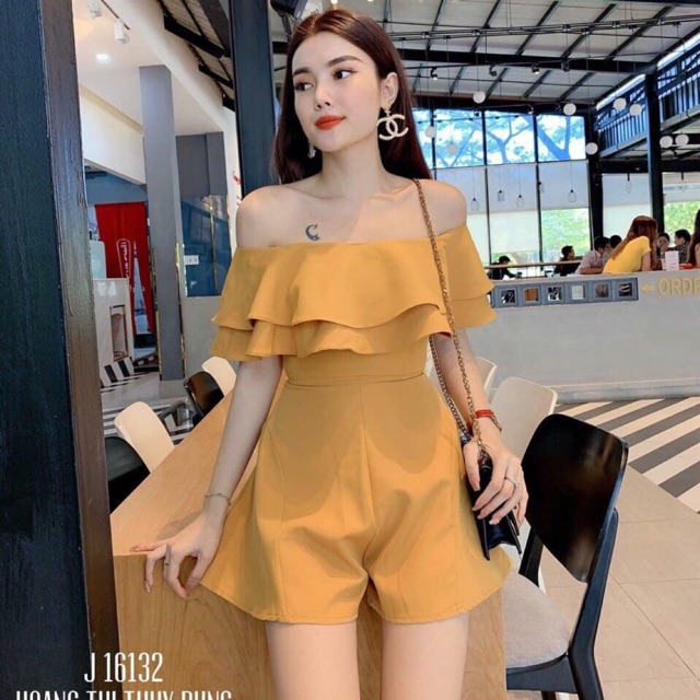 Jum bèo hở vai