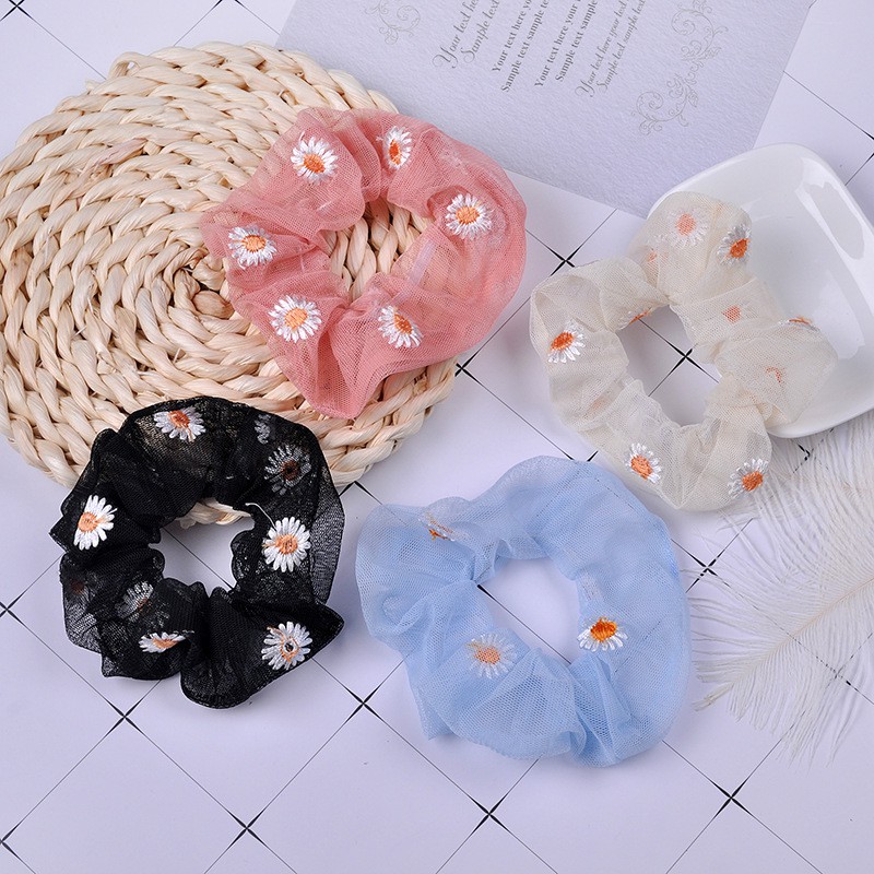 Cột tóc vải thêu Hoa Cúc Scrunchies KT40