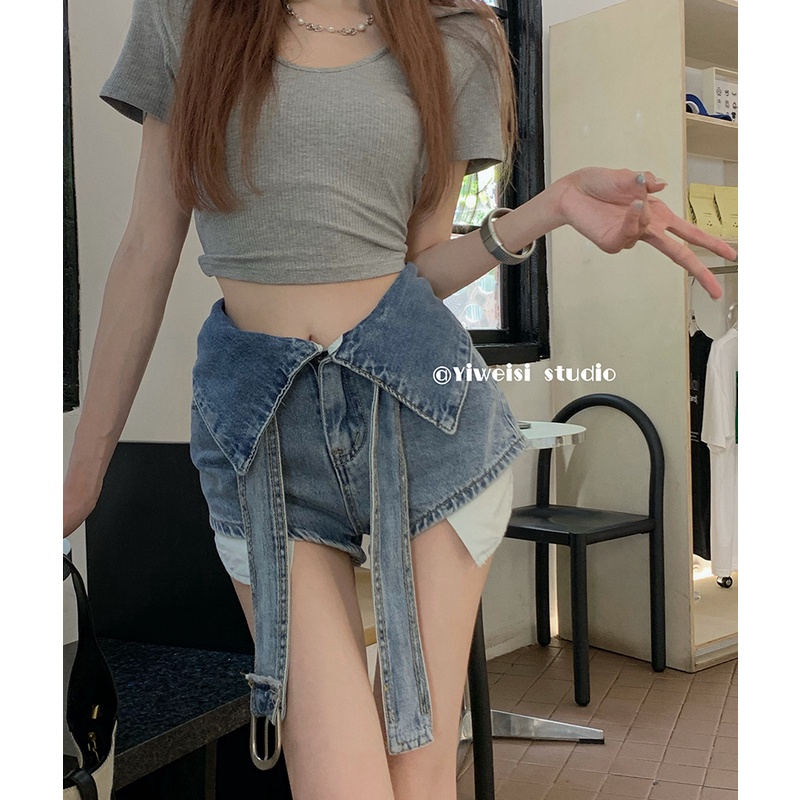 Đốt Cháy Hết Nóng, Quần Short Jean Giả Hai Lớp Viền Lông Màu Xanh Nhạt Cá Tính Cho Nữ