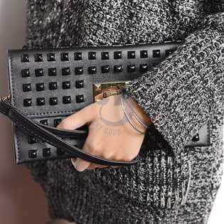 Túi cầm tay clutch đinh tán verygood - màu đen