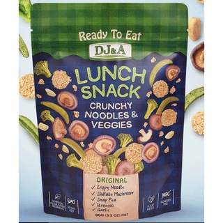 Snack rau củ sấy DJ&A Lunch Snack Crunchy Noodles & Veggies gói 90gr