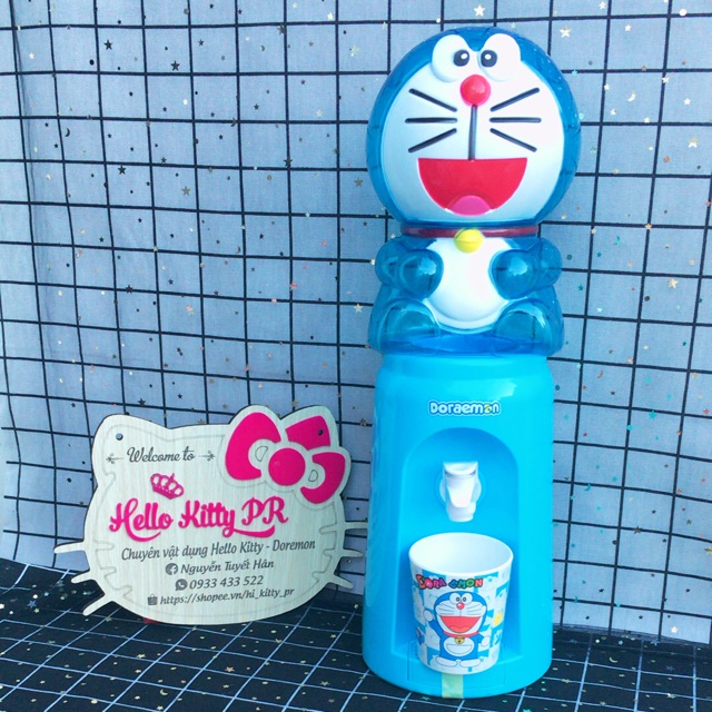 (Tặng quà) Bình nước 2000ml Doremon Doraemon