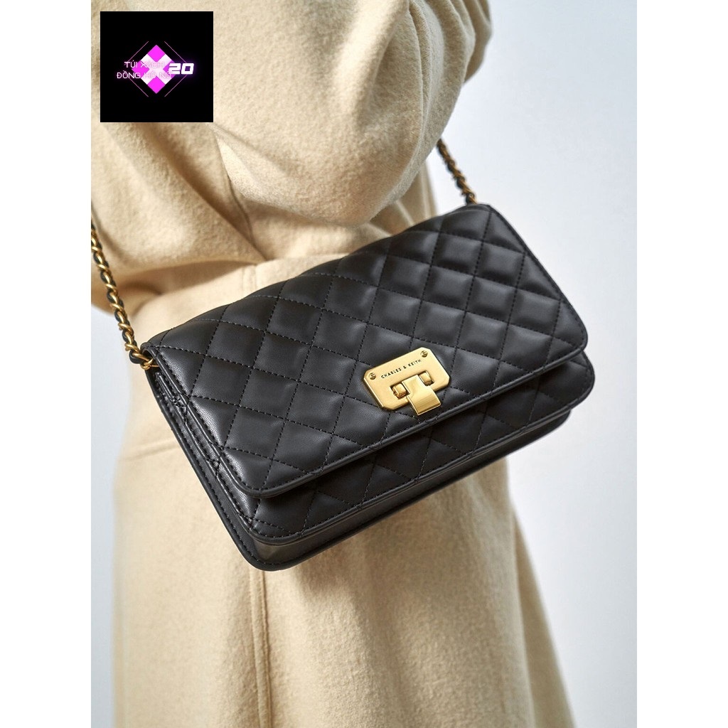 Túi Charles and Keith nữ – Charles and Keith Quilted Flip-Lock Clutch CK2-70160082-2 size 12.5x5x20.5cm