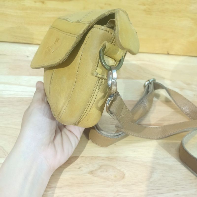 Túi đeo chéo da thật secondhand (túi si, đồ si, hàng thùng, uyen2hand vintage) 041206