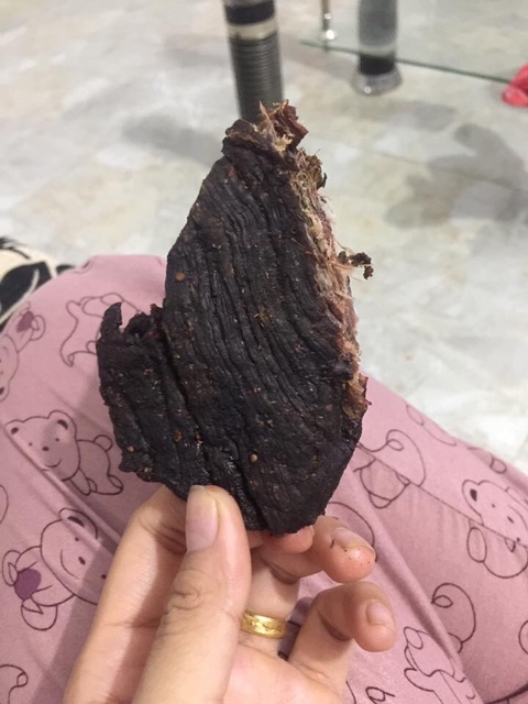 Thịt trâu gác bếp Điện Biên gói hút chân không 500g bao chẩm chéo
