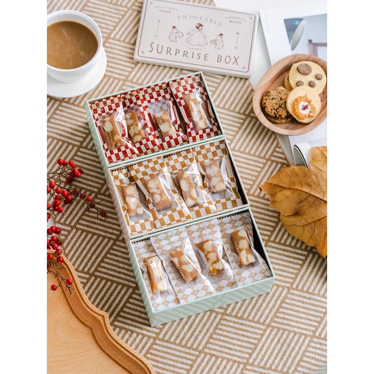 Hộp thiếc, hộp đựng bánh kẹo, quà tặng, thiết kế sang trọng, kích thước 14*8*5 - POPPY STORE