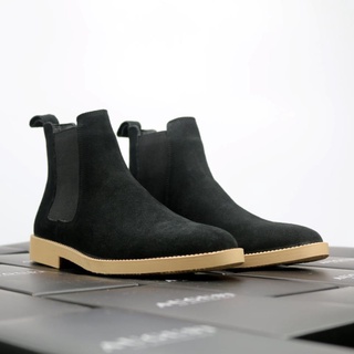 Giày Chelsea Boots màu đen chất liệu da lộn đế crepe