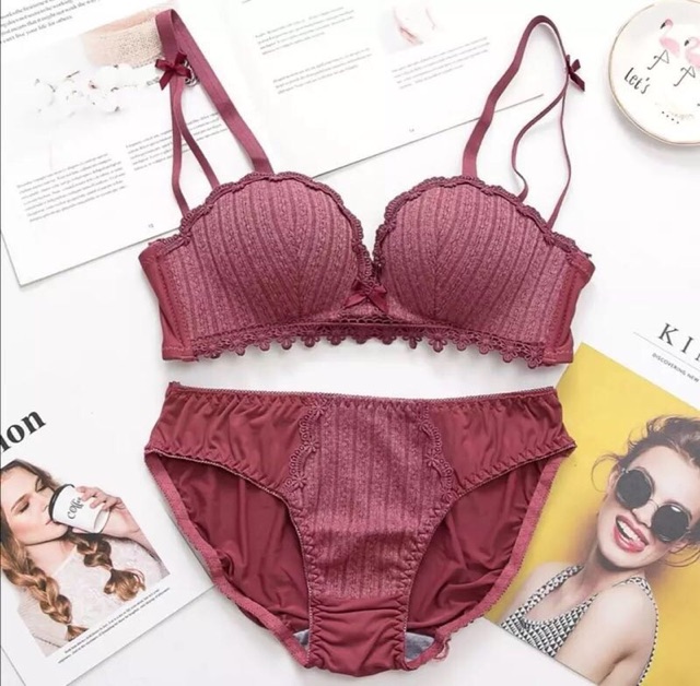 Bộ đồ lót phối ren không gọng đệm vừa thoáng khí | BigBuy360 - bigbuy360.vn