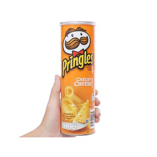 Snack khoai tây Pringles Cheesy 107g