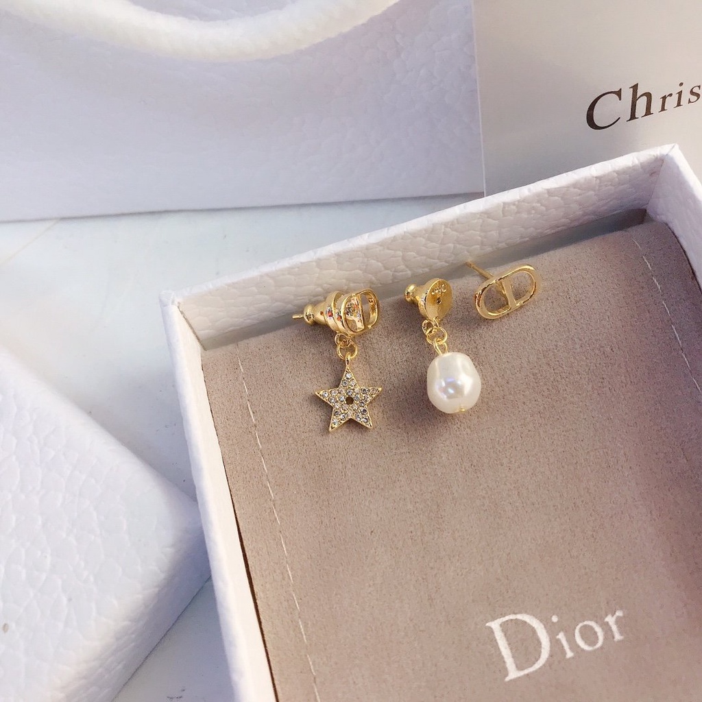 Khuyên Tai Tròn Bằng Thép Titan In Logo Dior Thời Trang Cho Nữ