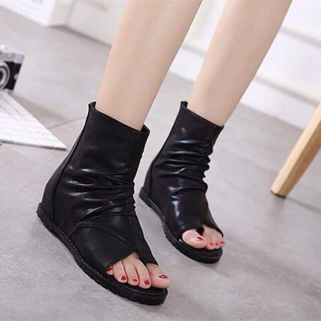 Boots xỏ ngón . Kèm video +ảnh thật