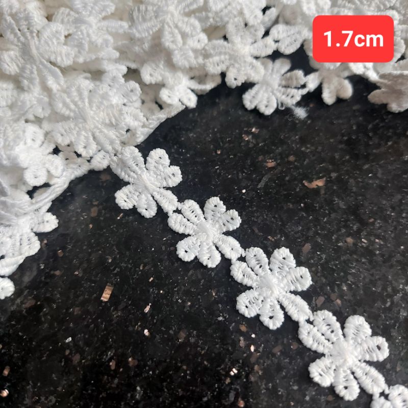 Dây hoa trang trí, size 1.2cm đến 4.5cm.