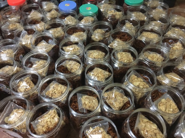 COMBO SỈ 5 KG HEO KHÔ CHÁY TỎI SIÊU NGON ( Đóng túi zip 500g)