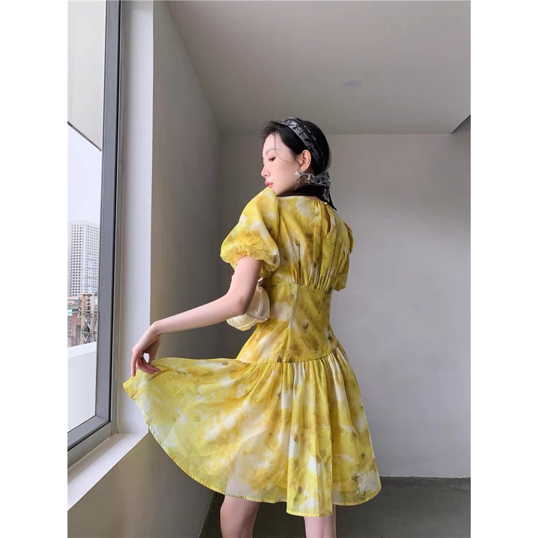 Sale 50% Cho Mẫu Đầm Voan Vàng Tay Chun Siêu Xinh UP