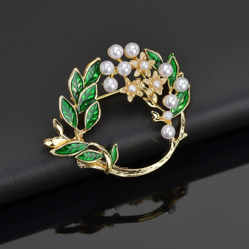 Huy hiệu cài áo đính ngọc thời trang nữ