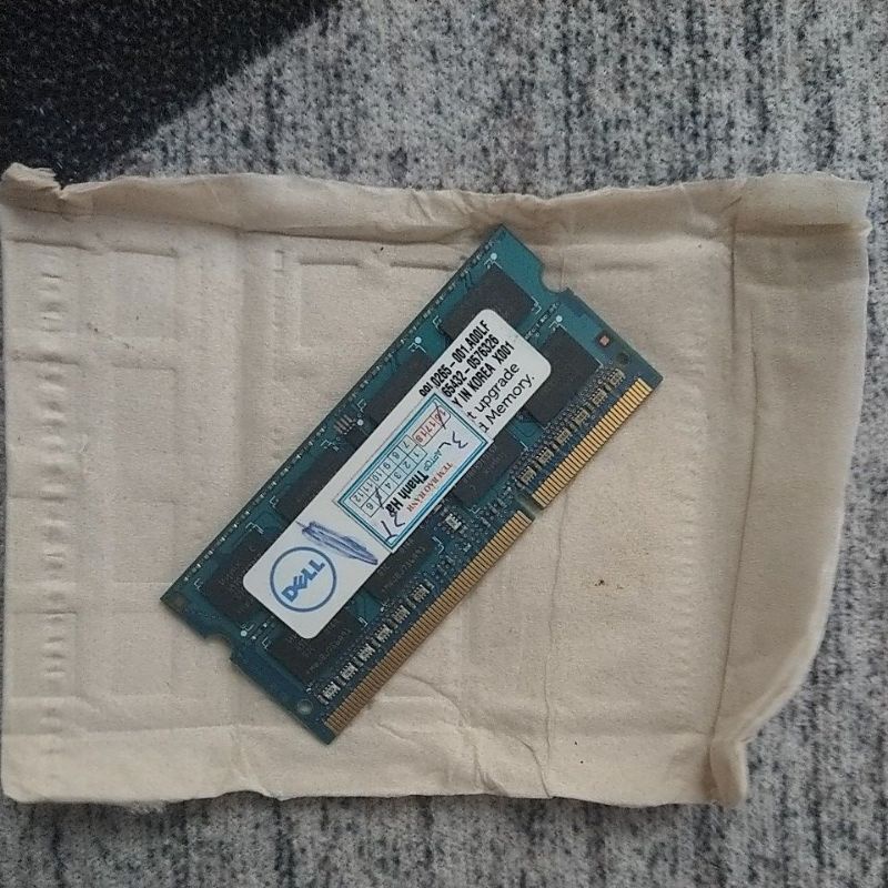 Ram Laptop 2GB DDR3 Bus 1066 & 1333Mhz. Chưa rõ bus bao nhiêu. Hàng Tháo Máy Còn Sử Dụng Tốt.