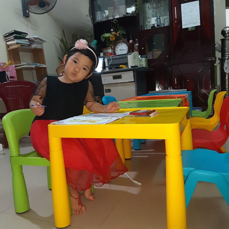 Bộ bàn ghế cho bé ngồi học ngồi ăn đúng tư thế hàng chính hãng Song Long