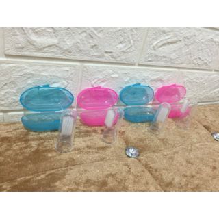 Dụng cụ tưa lưỡi silicon cho bé