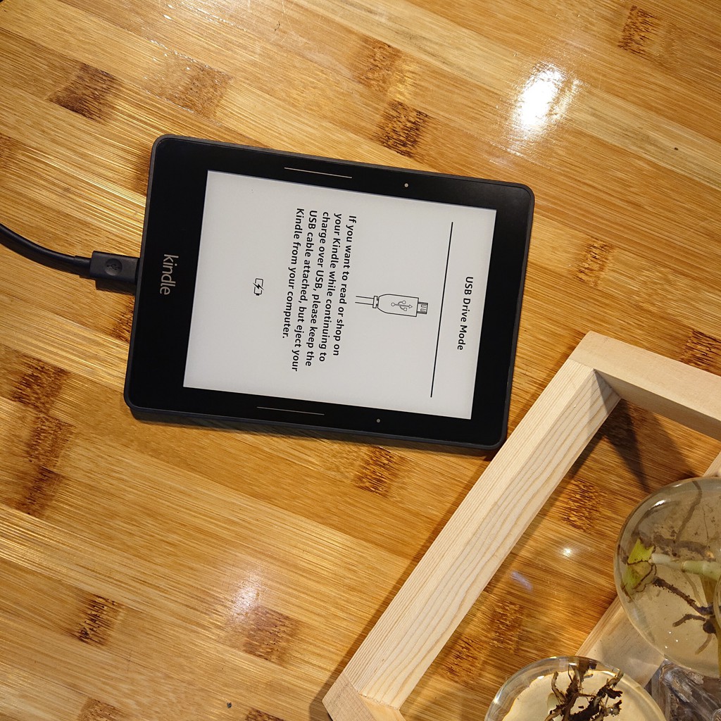 Củ và cáp cable sạc cho máy đọc sách Kindle likenew bóc máy chính hãng Amazon