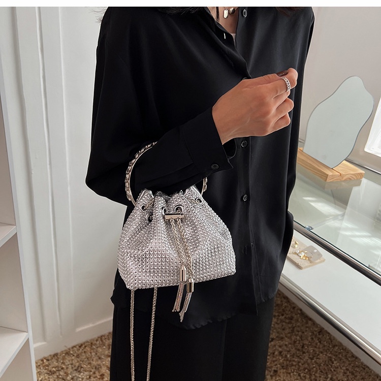 Túi Đeo Chéo Đính Đá Lấp Lánh Thiết Kế Mới Thời Trang Mùa Hè Cho Nữ 2022