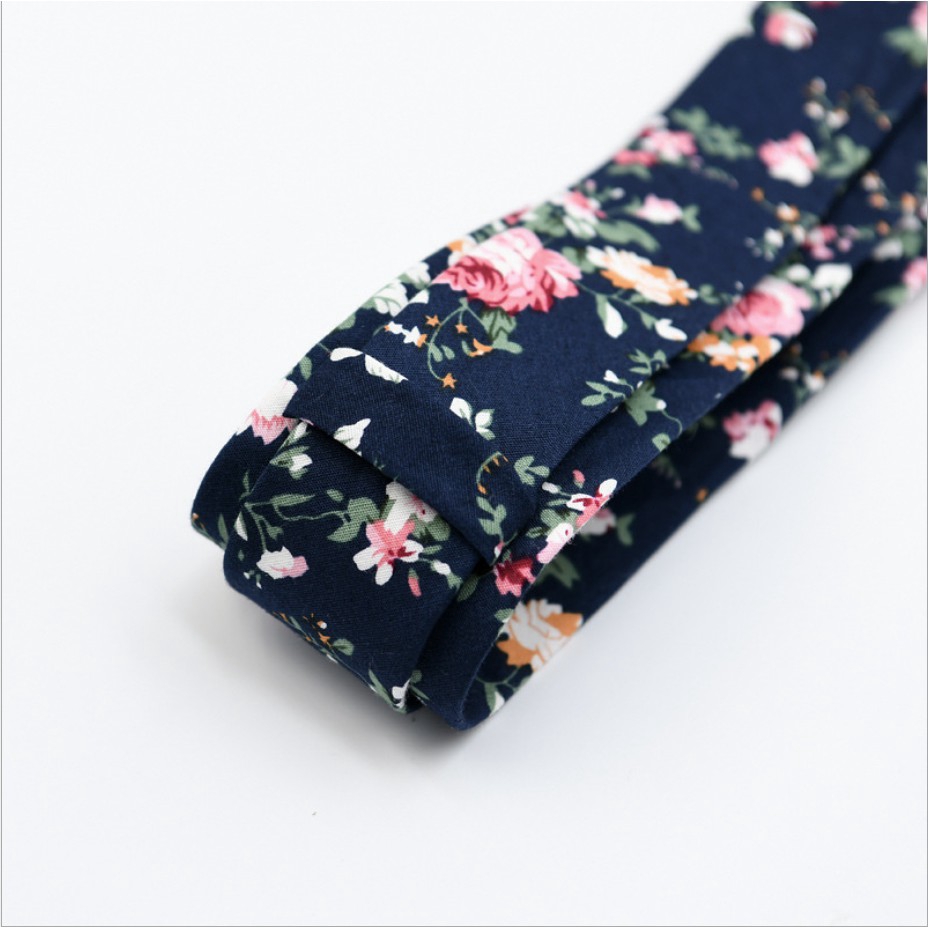 Cà Vạt Hoạ Tiết Hoa Chất Cotton Cho Nam Giới