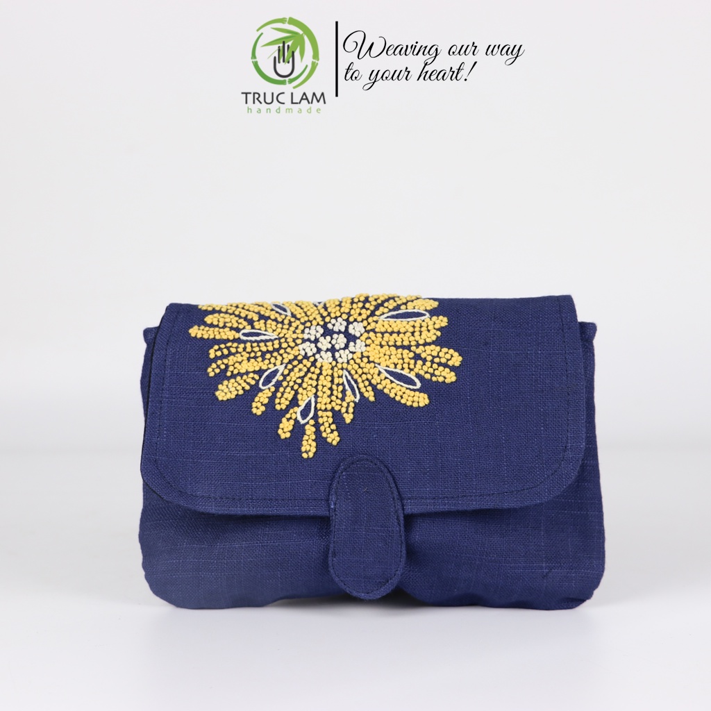 Ví Cầm Tay Nữ Vải Linen Thêu Tay Sa Hạt Họa Tiết Hai Hoa Cúc P2- Trúc Lâm Handmade