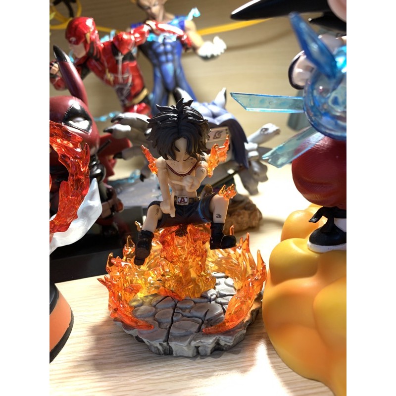 Mô Hình Figure One Piece Hỏa quyền Ace sung lửa 10cm