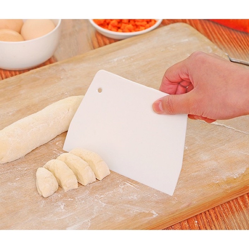 Dao cắt bột, dụng cụ vét bột, chia bột chà láng làm bánh kem, bánh bông lan, bánh mì hoa cúc