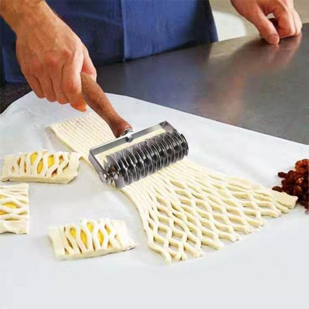 Lăn lưới thép không han rỉ cao cấp,tạo hình bánh mì táo, bánh quy, bánh trứng loại tốt, siêu nhanh, tiện lợi, bền đẹp.