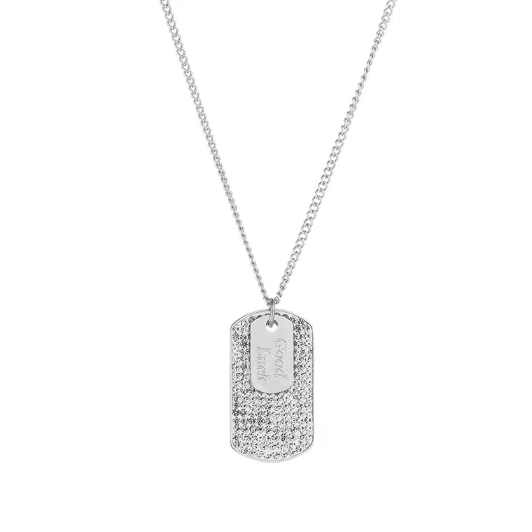 Dây chuyền bằng thép titan mạ vàng hồng 18K/bạc mặt hình vuông đính đá kim cương toàn bộ bề mặt / họa tiết chữ luck