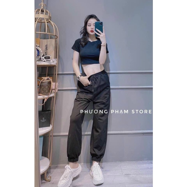 Set bộ thể thao áo croptop và quần ống rộng