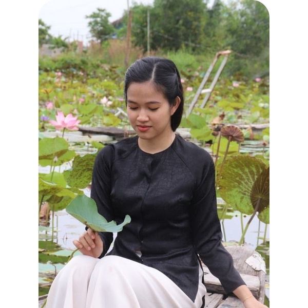Áo bà ba nam bộ vải gấm nhiều màu cổ tròn phù hợp đi lễ chùa, thoáng mát khi đi dã ngoại, về nguồn | Áo dài Tumun
