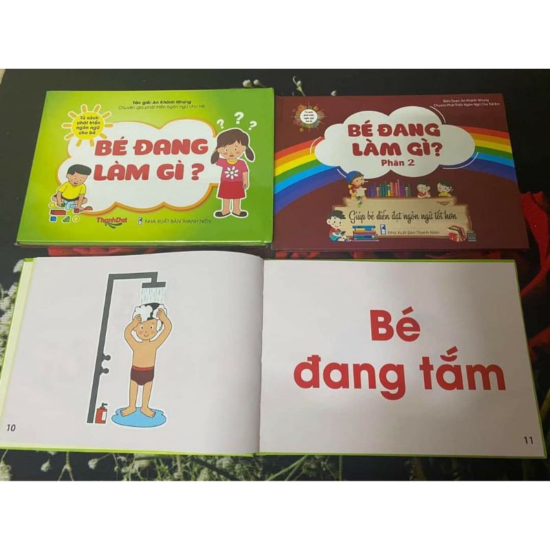 Hót Combo 2 quyển bé đang làm gì hot