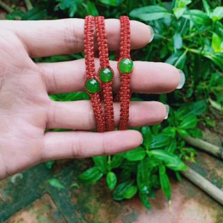 Vòng tay tết dây rút mix đá phong thủy xanh ngọc bích đậm (xanh lá)