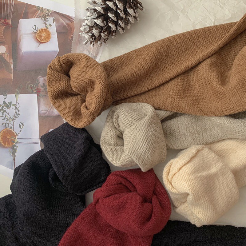 Áo len thừng cổ tim classic/Holiday sweater