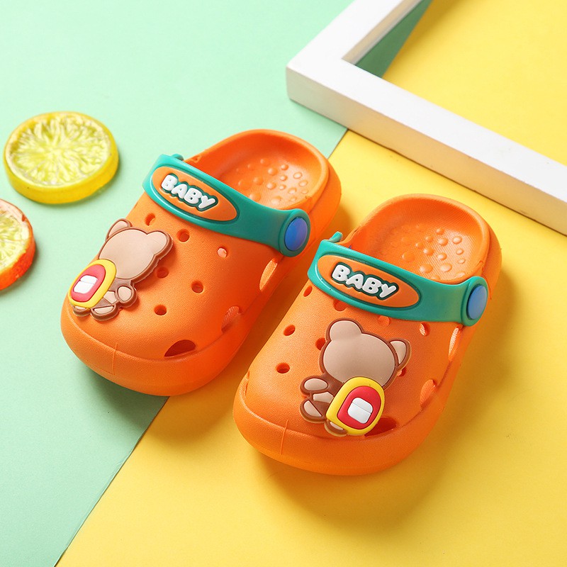 Dép có quai sau cho bé gái