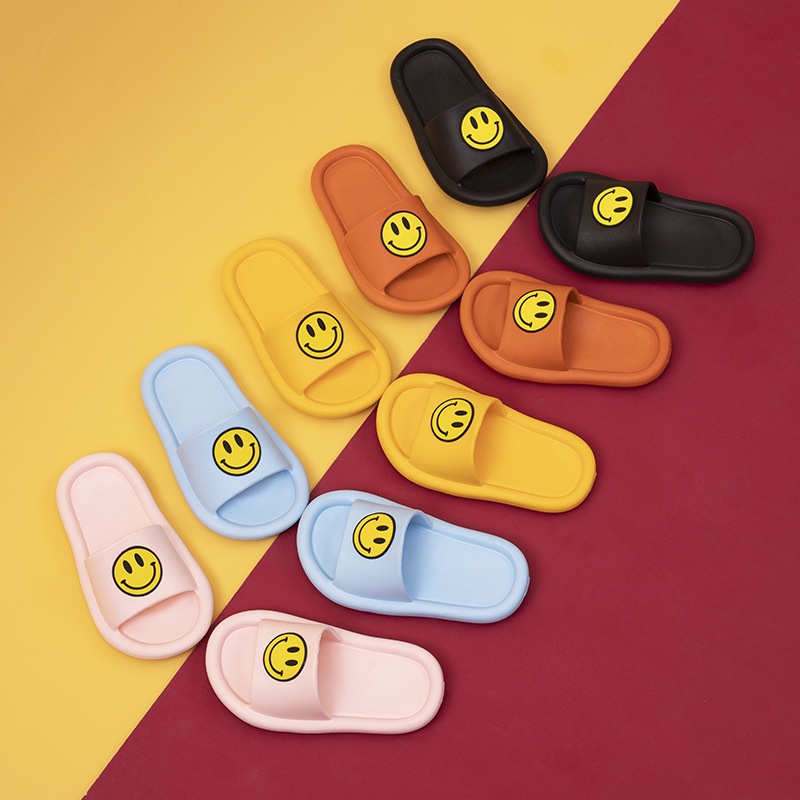 Dép Đi Trong Nhà Đế Mềm Chống Trượt Họa Tiết Mặt Cười Xinh Xắn