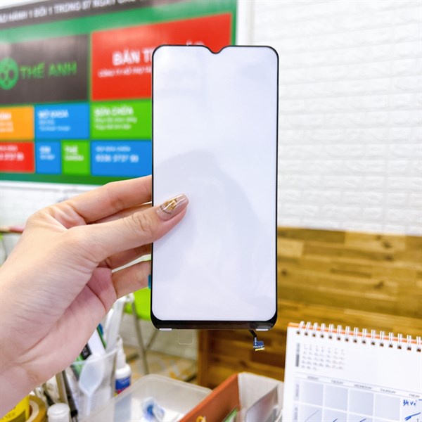 Phản quang Realme C20